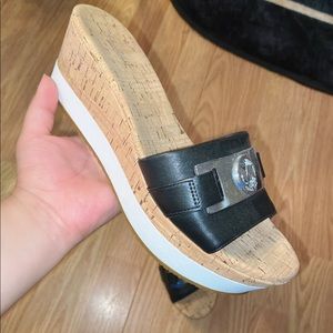 Michael Kors Platform Sandals💕